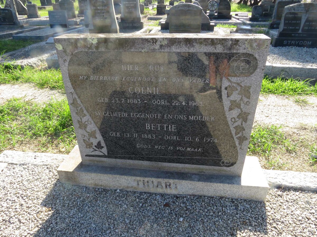 THIART Coenie 1883-1963 & Bettie 1883-1974