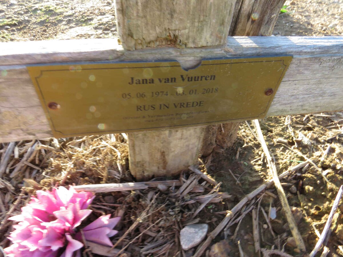 VUUREN Jana, van 1974-2018