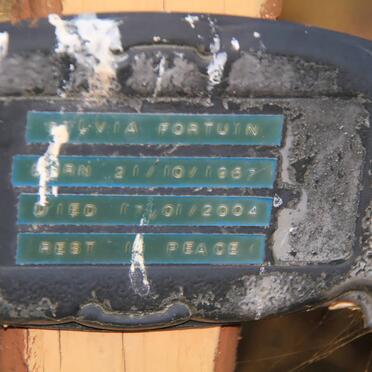 F - Vanne :: Surnames - F