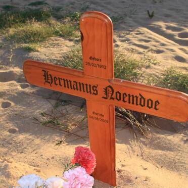 N - Vanne :: Surnames - N