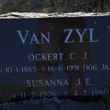 ZYL Ockert C.J., Van 1885-1991 &amp; Susanna J.E. 1906-1980