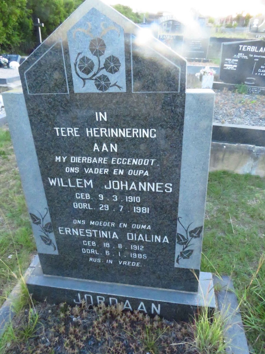 JORDAAN Willem Johannes 1910-1981 & Ernestinia Dialina 1912-1985