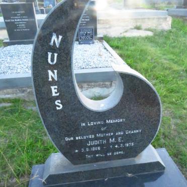 N - Vanne :: Surnames - N