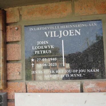 VILJOEN John Lodewyk Petrus 1940-2023