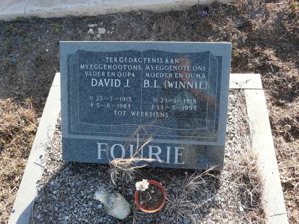 FOURIE David J. 1915-1983 &amp; B.L. 1918-1998