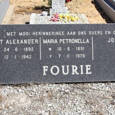 FOURIE Gert Alexander 1892-1942 :: FOURIE Maria Petronella 1891-1979 :: FOURIE Joseph