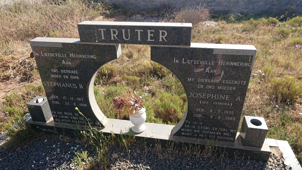 TRUTER Stephanus B. 1917-1990 & Josephine A. FERREIRA 1932-1983