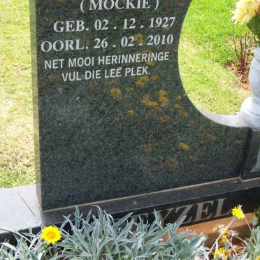 DEYZEL Martha Elizabeth Mocke 1927-2010