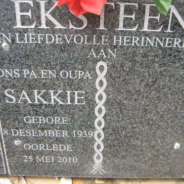 EKSTEEN Sakkie 1939-2010