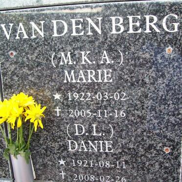 BERG D.L., van dan 1921-2008 &amp; M.K.A. 1922-2005