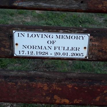 FULLER Norman 1928-2005