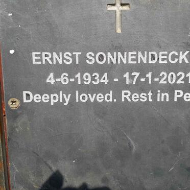 SONNENDECKER Ernst 1934-2021