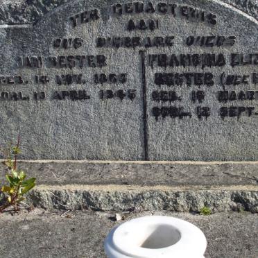 BESTER Jan 1869-1945 &amp; Francina Elizabeth HENN 1871-1932