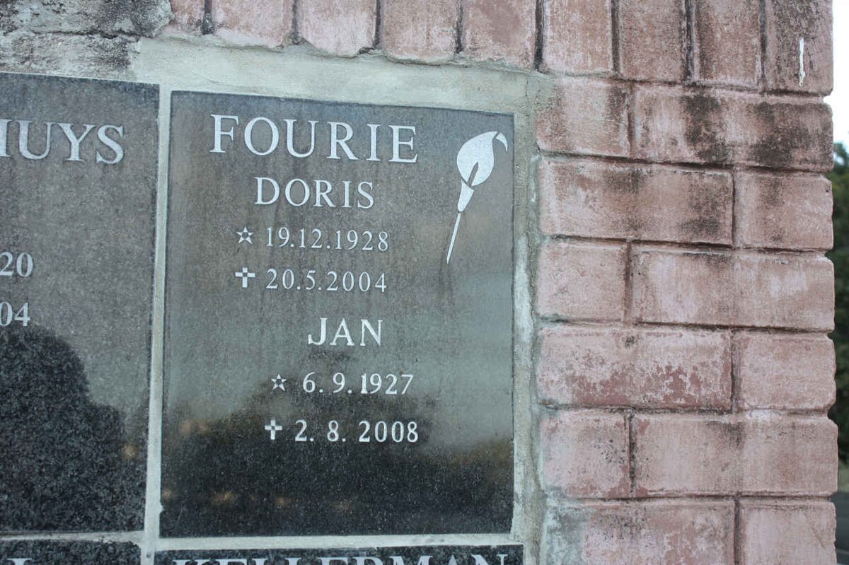 FOURIE Jan 1927-2008 &amp; Doris 1928-2004