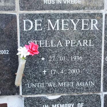 MEYER Stella Pearl, de 1936-2003