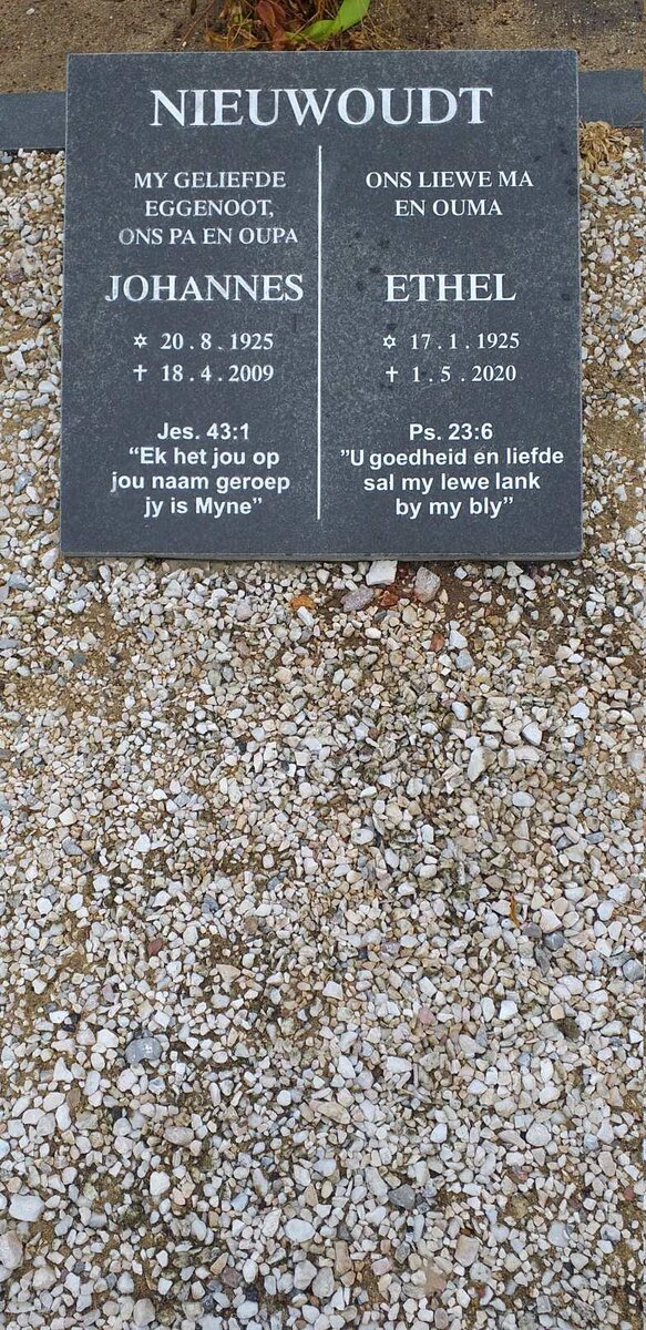 NIEUWOUDT Johannes 1925-2009 &amp; Ethel 1925-2020