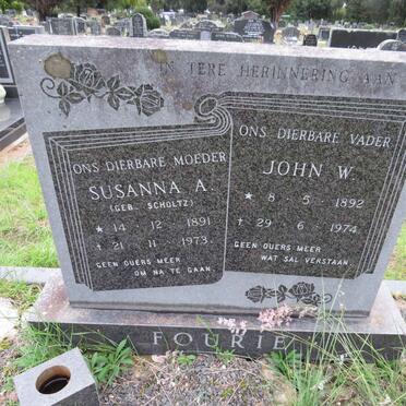 FOURIE John W. 1892-1974 & Susanna A SCHOLTZ 1891-1973