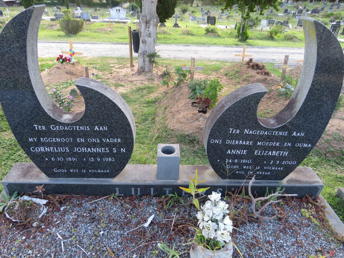 LUITERS Cornelius Johannes S.M. 1891-1982 & Annie Elizabeth 1910-2000