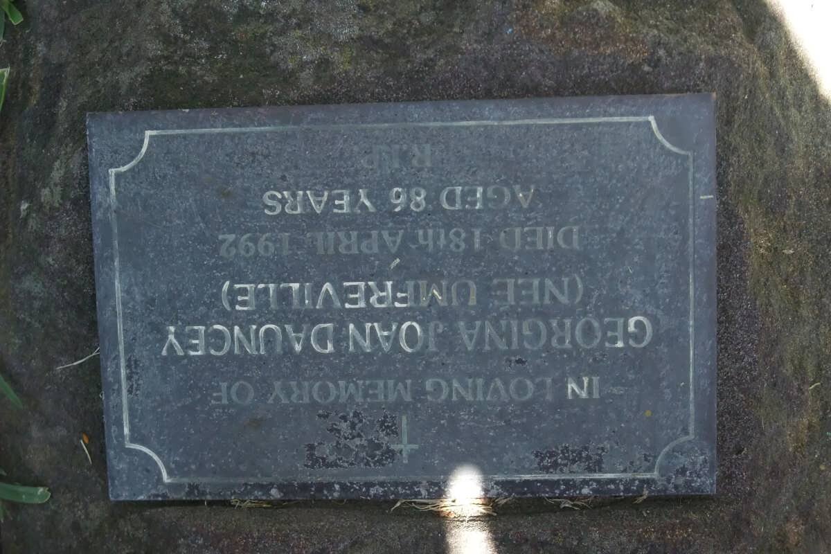 DAUNCEY Georgina Joan nee UMFREVILLE -1992 
