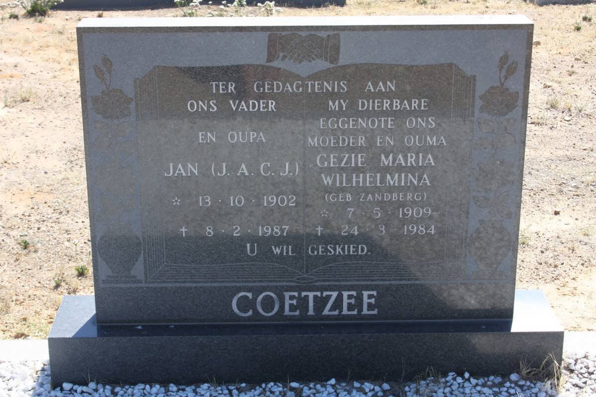 COETZEE J.A.C.J. 1902-1987 &amp; Gezie Maria Wilhelmina ZANDBERG 1909-1984
