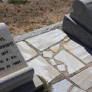 ZYL Jacobus J., van 1874-1941 &amp; Magritha W. NIEUWOUDT 1877-1945 