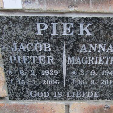 PIEK Jacob Pieter 1939-2006 &amp; Anna Magrietha 1940-2014