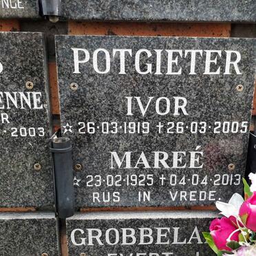 POTGIETER Ivor 1919-2005 &amp; Maree 1925-2013