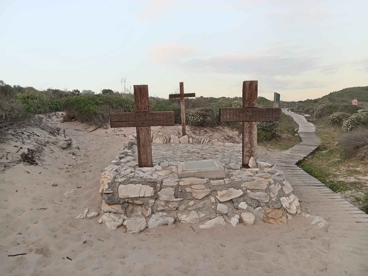 GJERULDSEN :: PERKINS :: JOHANSEN _1