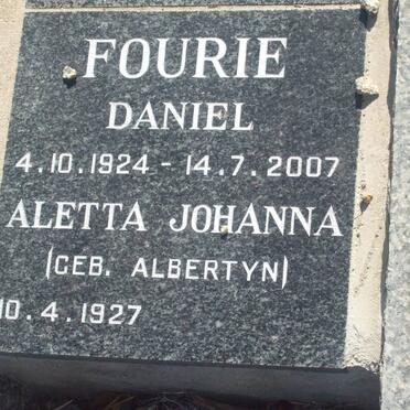 FOURIE Daniel 1924-2007 &amp; Aletta Johanna ALBERTYN 1927-