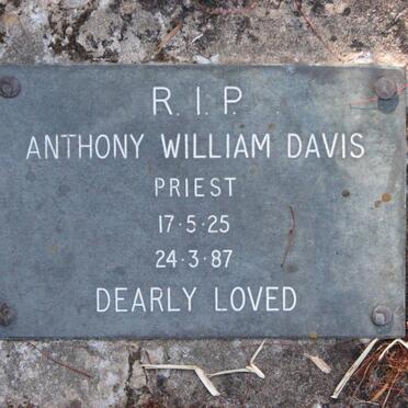 DAVIS Anthony William 1925-1987