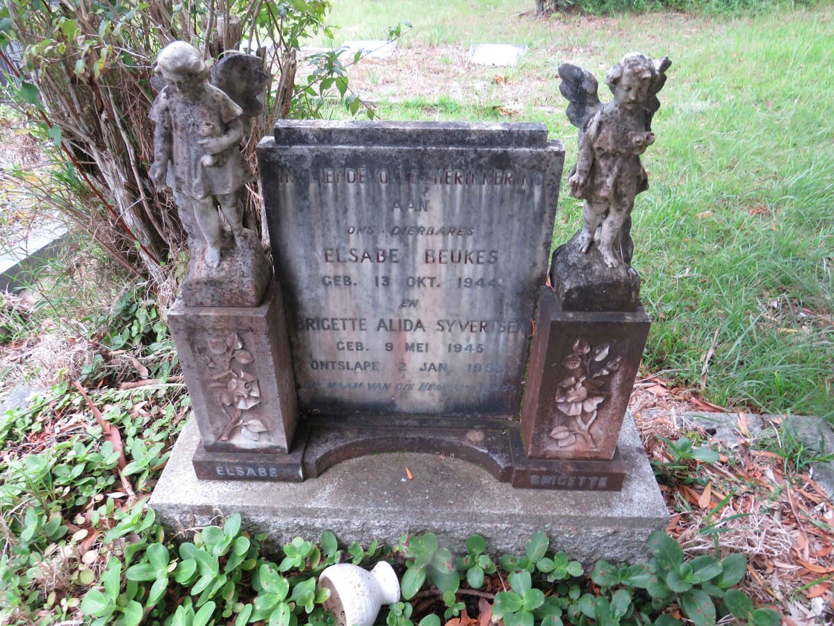 BEUKES Elsabe 1944- :: SYVERTSEN Brigette Alida 1945-1953 _1