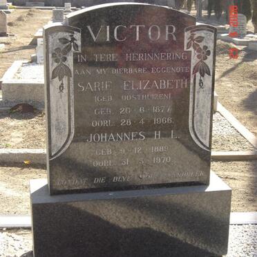 VICTOR Johannes H.L. 1889-1970 &amp; Sarie Elizabeth Oosthuizen 1877-1966