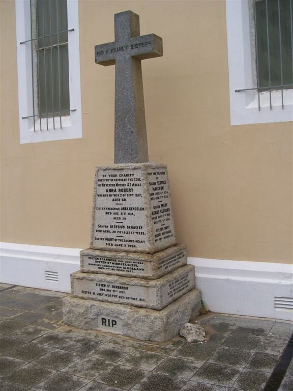 1. Memorial to the Convent of the Holy Sisters