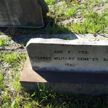 HALL John Neill -1944