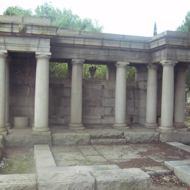 05. GARLICK Family tomb