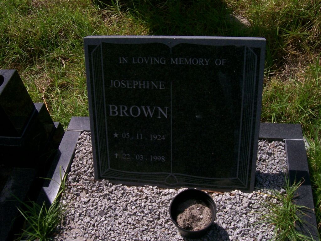 BROWN Josephine 1924-1998