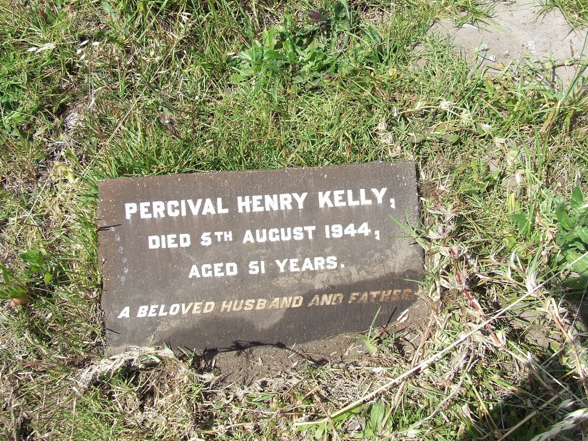 KELLY Percival Henry -1944