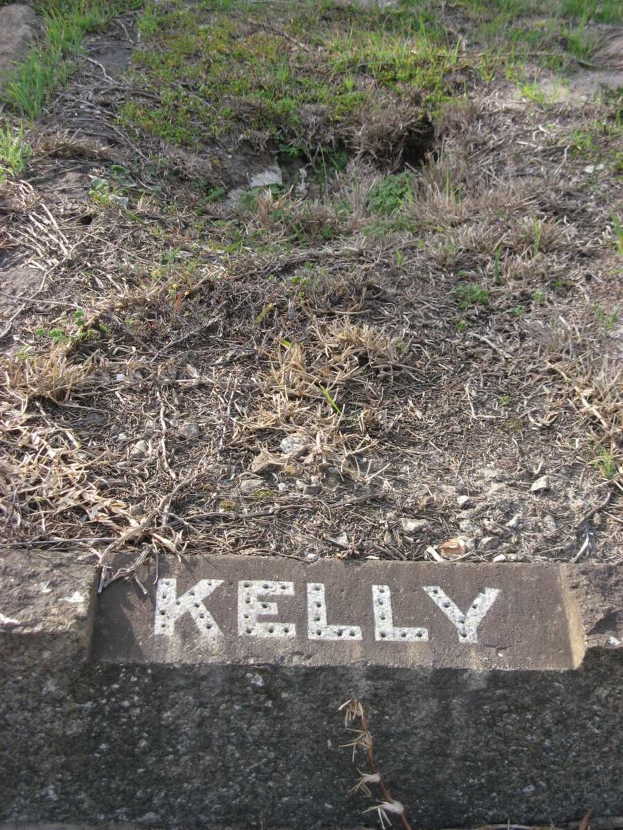 KELLY