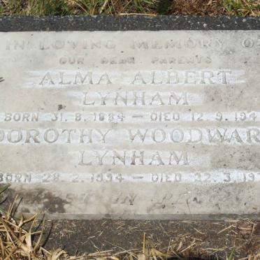 LYNHAM Alma Albert 1894-1947 &amp; Dorothy Woodward 1894-1976