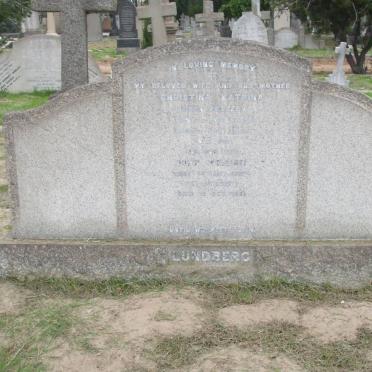 LUNDBERG John William 1895-1961 &amp; Christina Katrina PETZER 1896-1957