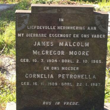 MOORE James Malcolm McGregor 1904-1965 &amp; Cornelia Petronella 1908-1987