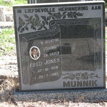 MUNNIK Fred Jones 1928-1983