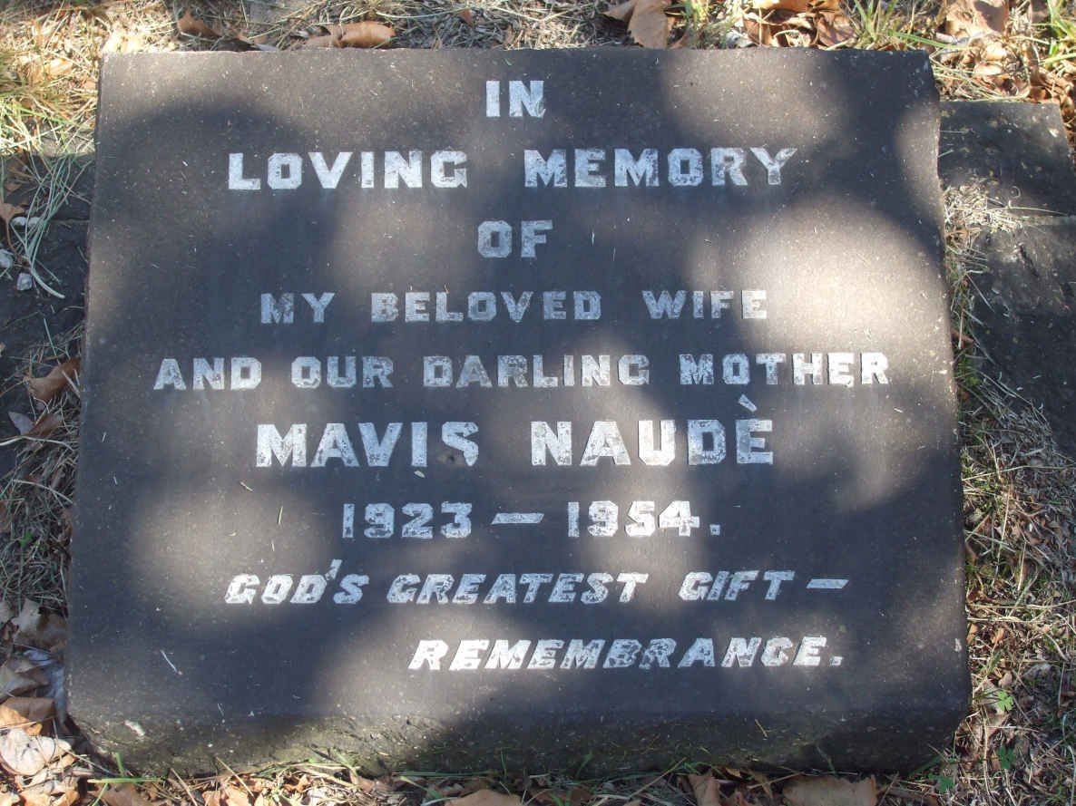 NAUDé Mavis 1923-1954