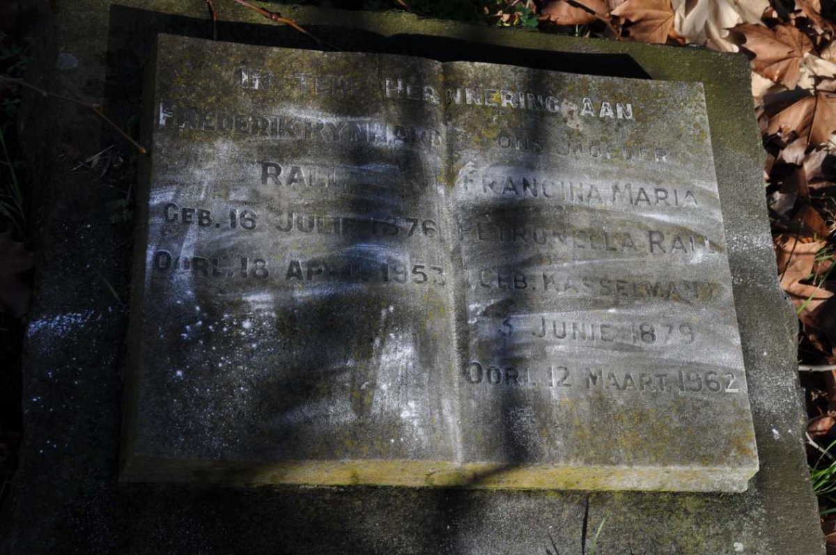 RALL Frederik Rynhard 1876-1953 &amp; Francina Maria Petronella KASSELMAN 1879-1962