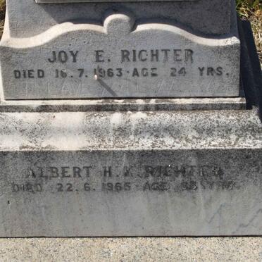 RICHTER Joy E. -1963 :: RICHTER Albert H.K. -1965