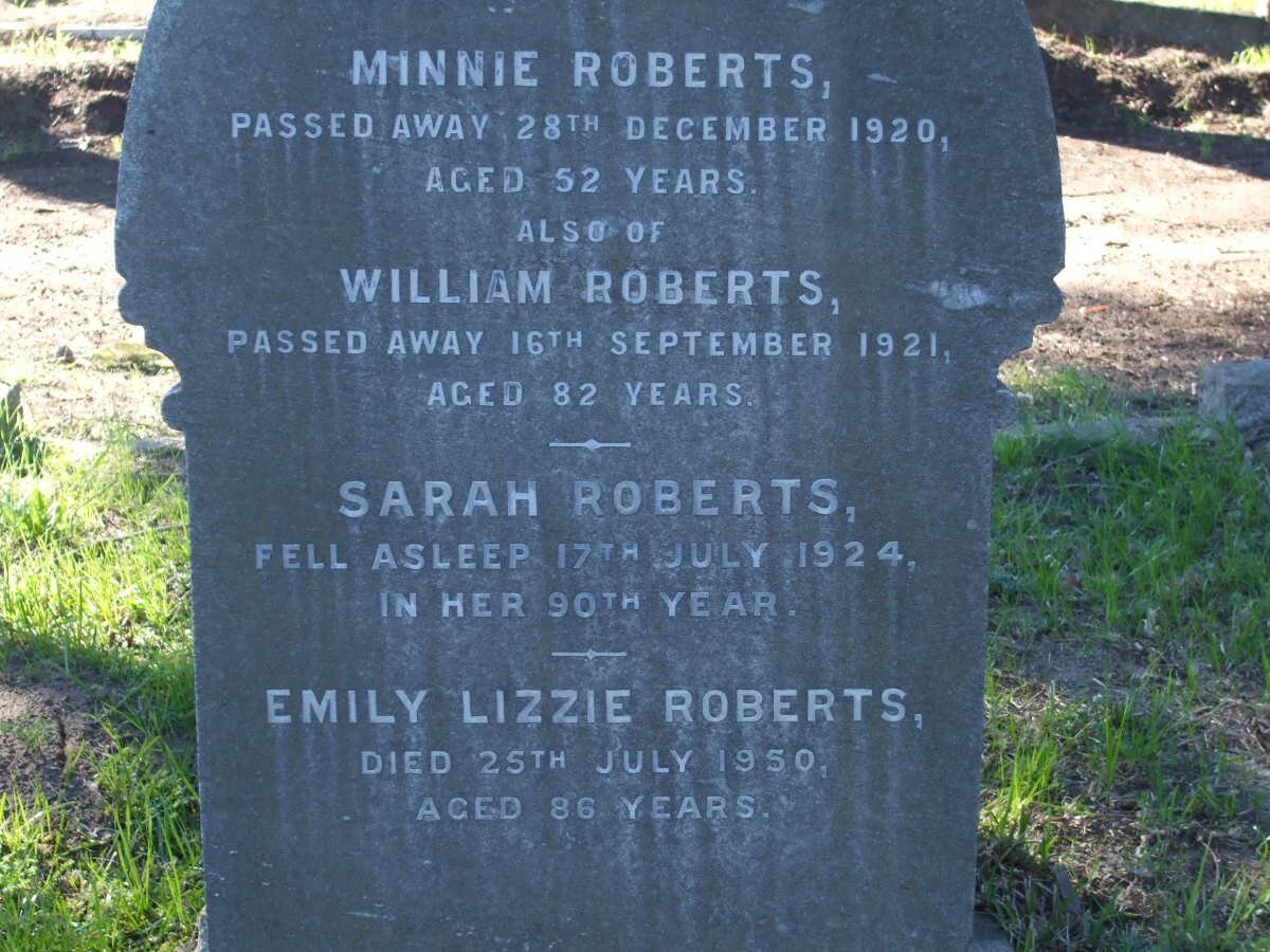 ROBERTS William -1921 :: ROBERTS Minnie -1920 :: ROBERTS Sarah -1924 :: ROBERTS Emily Lizzie -1950