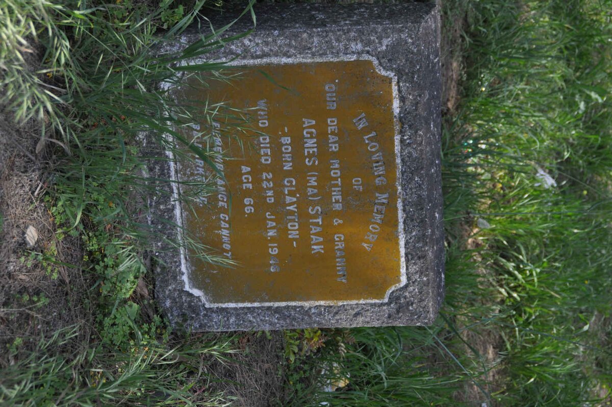 STAAK Agnes nee CLAYTON -1946