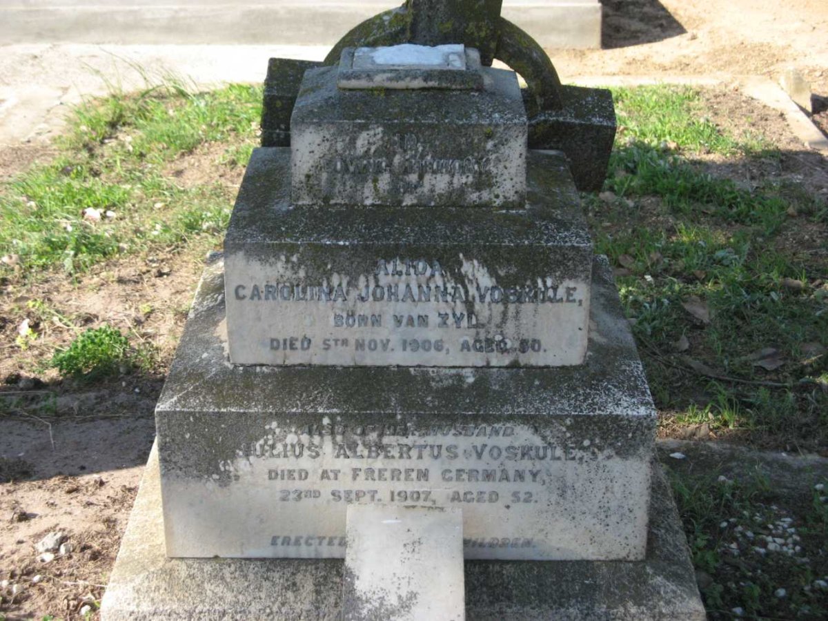 VOSKULE Julius Albertus -1907 &amp; Alida Caroline Johanna VAN ZYL -1906