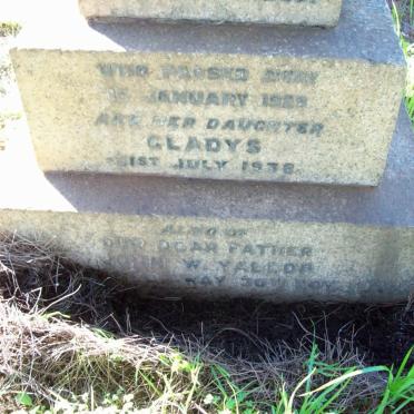 YALLOP John W. -1947 &amp; Sarah C.-1929 :: YALLOP Gladys -1928