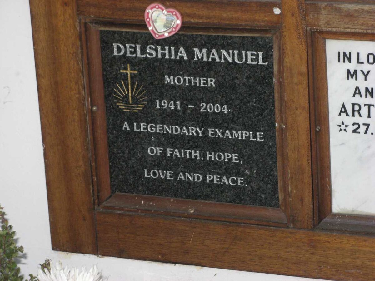 MANUEL Delshia 1941-2004